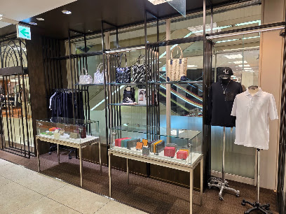 プレシャスプレステージ横浜SOGO5階クロコダイル財布・バッグ専門店